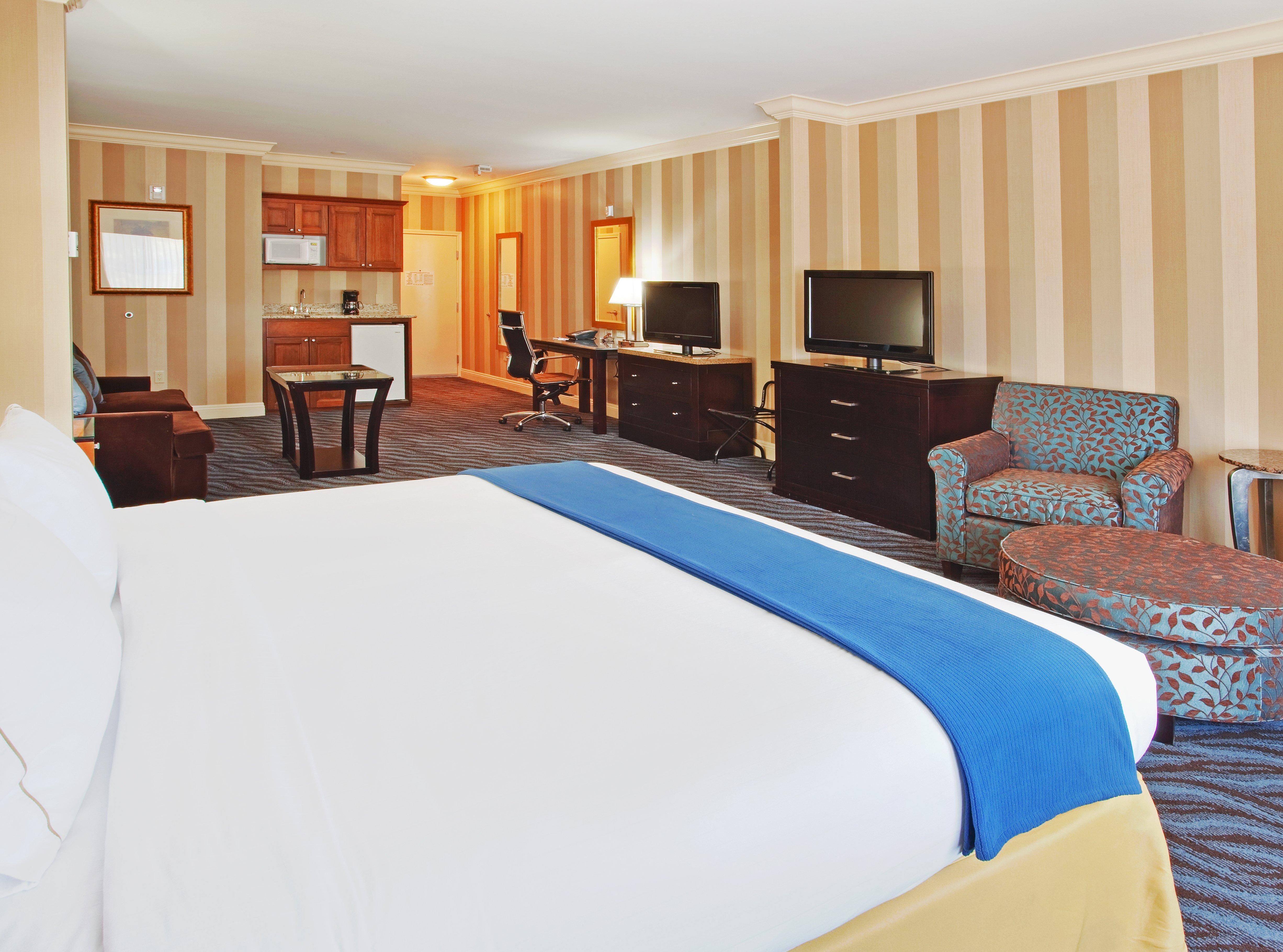 Holiday Inn Express Hotel & Suites Santa Cruz By Ihg Exteriör bild