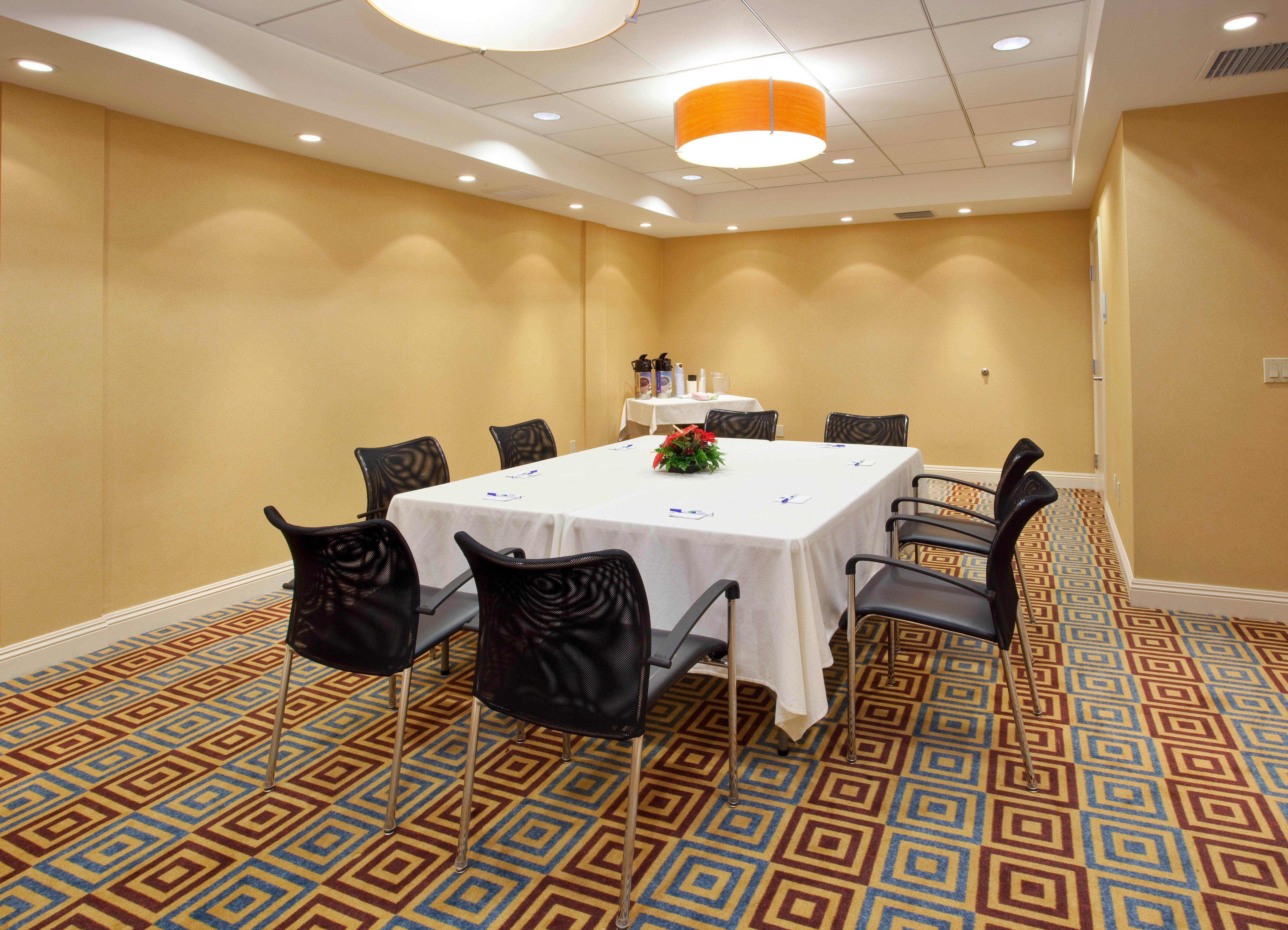 Holiday Inn Express Hotel & Suites Santa Cruz By Ihg Exteriör bild