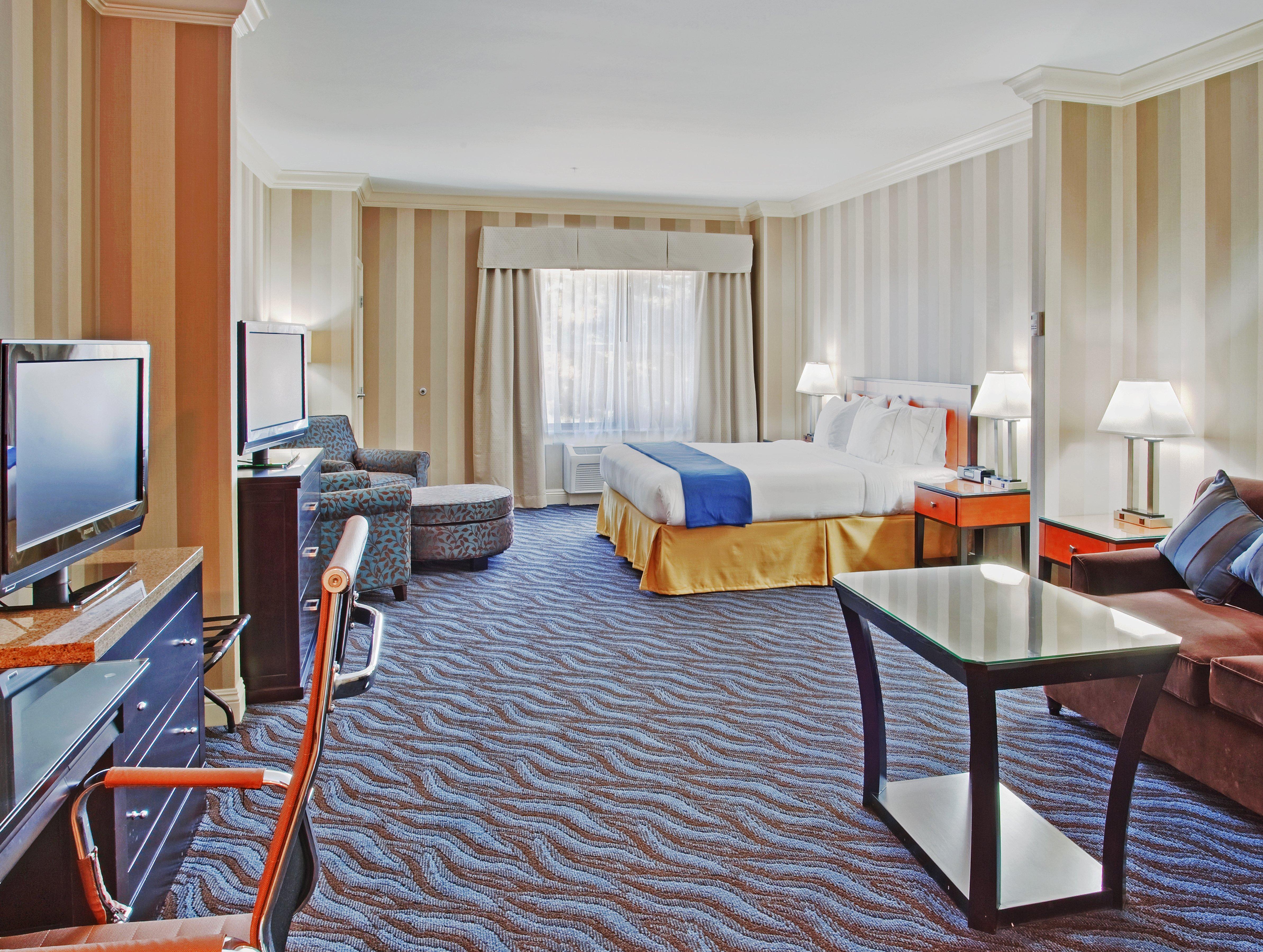 Holiday Inn Express Hotel & Suites Santa Cruz By Ihg Exteriör bild
