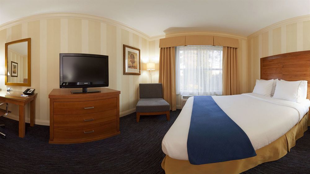 Holiday Inn Express Hotel & Suites Santa Cruz By Ihg Exteriör bild